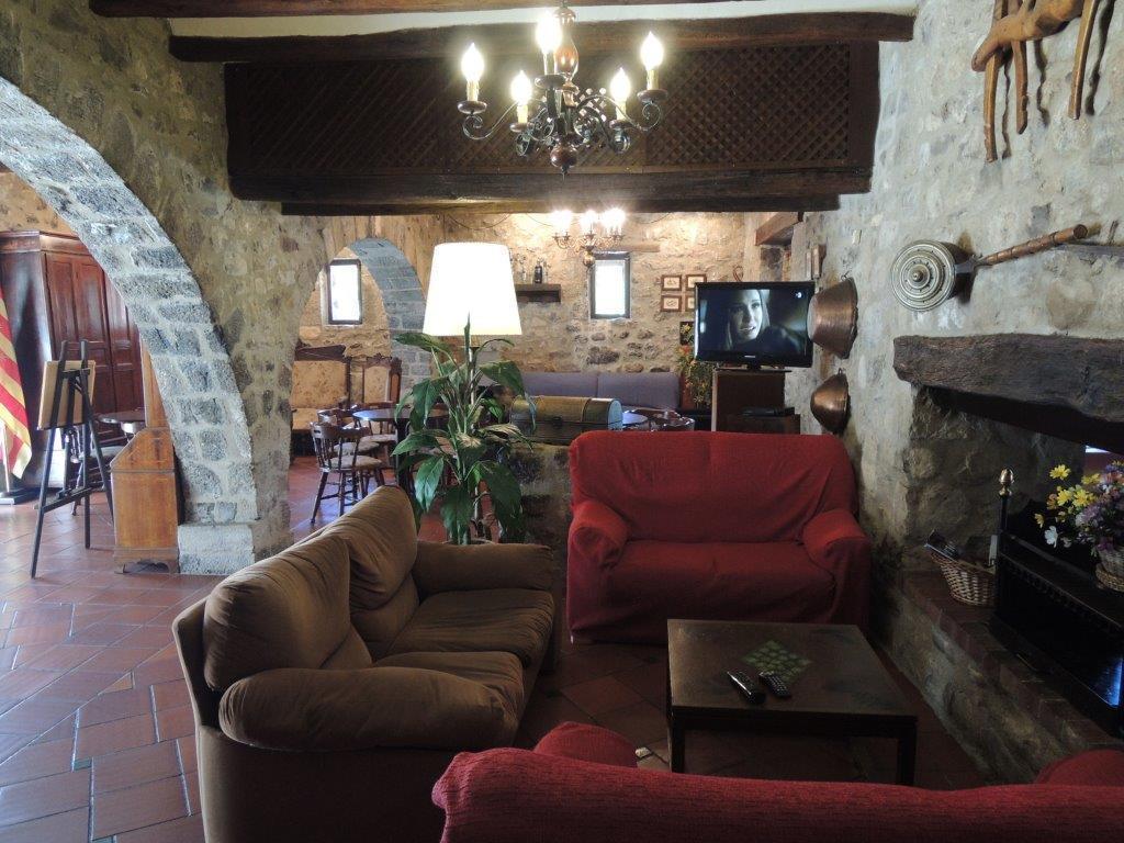Oix Hostal De La Rovira מראה חיצוני תמונה