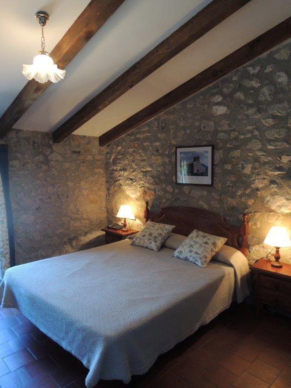 Oix Hostal De La Rovira מראה חיצוני תמונה