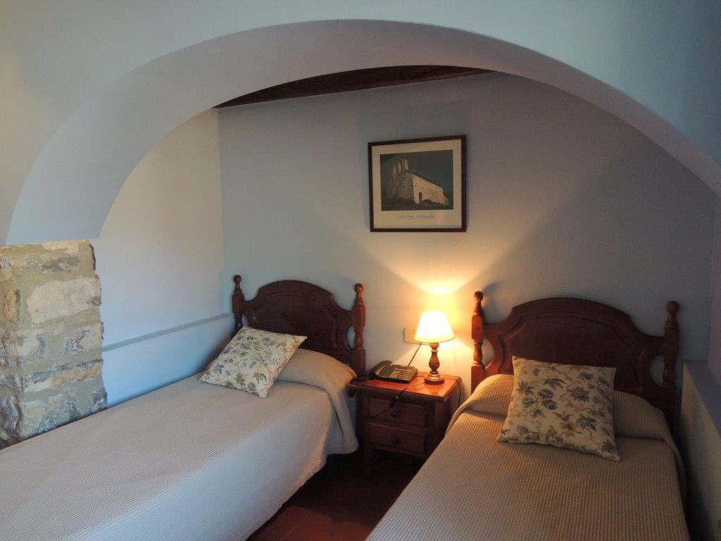 Oix Hostal De La Rovira מראה חיצוני תמונה