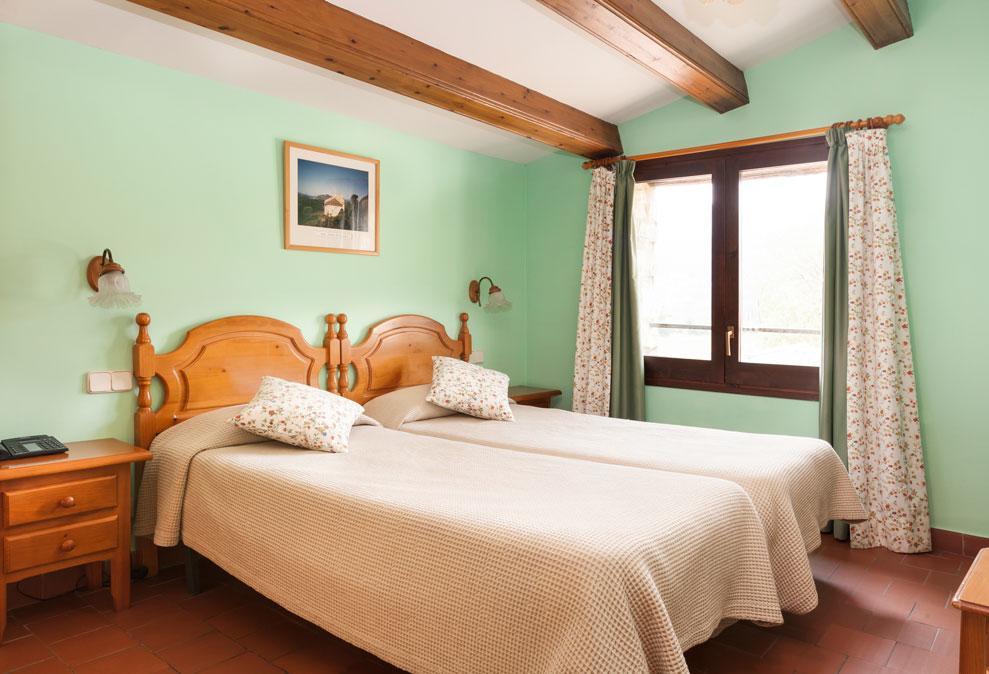 Oix Hostal De La Rovira מראה חיצוני תמונה