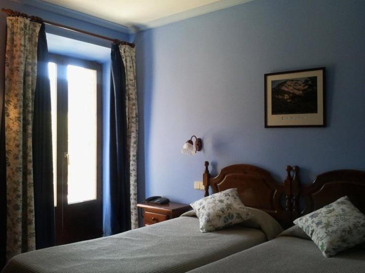 Oix Hostal De La Rovira חדר תמונה