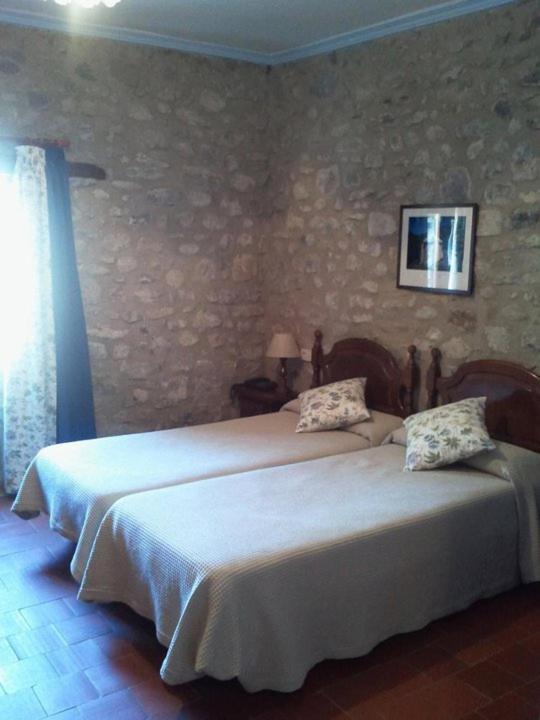 Oix Hostal De La Rovira חדר תמונה
