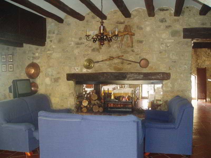Oix Hostal De La Rovira מראה חיצוני תמונה