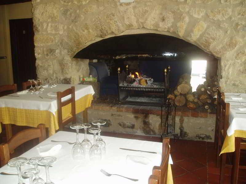 Oix Hostal De La Rovira מראה חיצוני תמונה