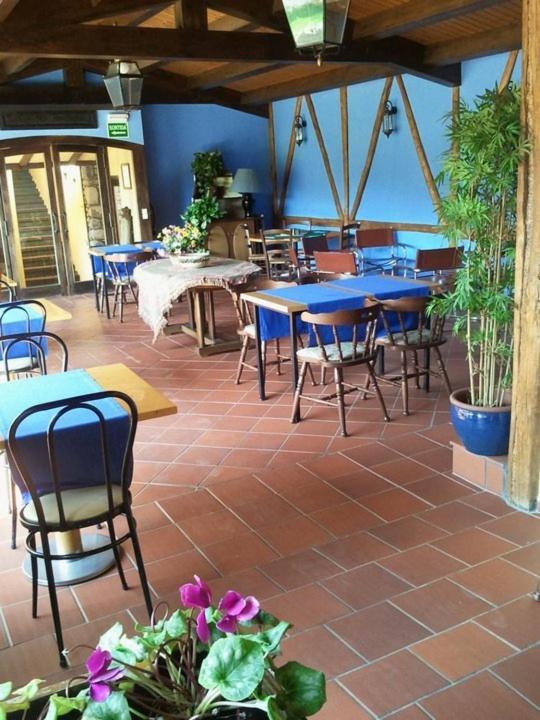 Oix Hostal De La Rovira מראה חיצוני תמונה